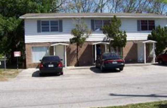 2 Bedroom 1.5 Bathroom Townhouse For Rent at 3401 Avenue R Unit B NW Winter Haven, Fl. 33881 - 3401 Avenue R Northwest, Inwood, FL 33881