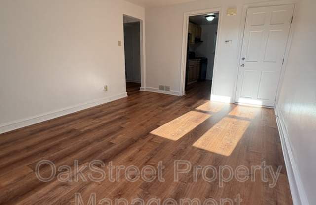71 S. Evergreen Avenue - B Gallery 2