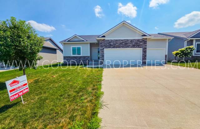 Summer Special: Now only $2,795 a month (regularly $2,950/month)! 4-Bedroom Ranch Home with Finished Basement & 3-Car Garage photos photos Summer Special: Now only $2,795 a month (regularly $2,950/month)! 4-Bedroom Ranch Home with Finished Basement & 3-Car Garage photos photos