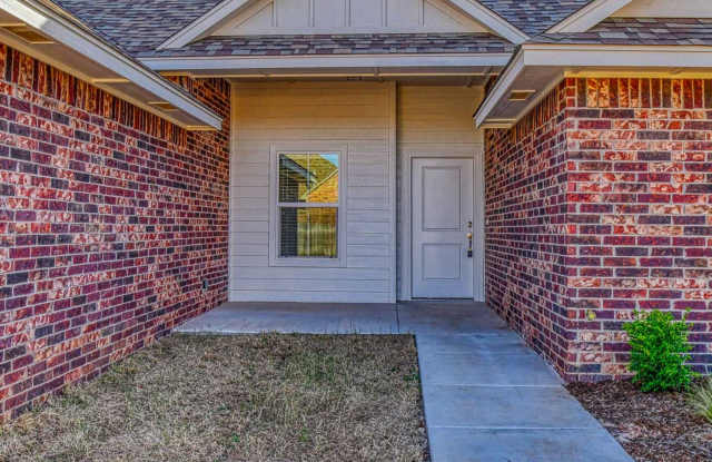 Four bedroom in Stone Lake! Gallery 4