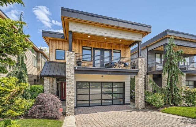 1240 4th St W photos photos