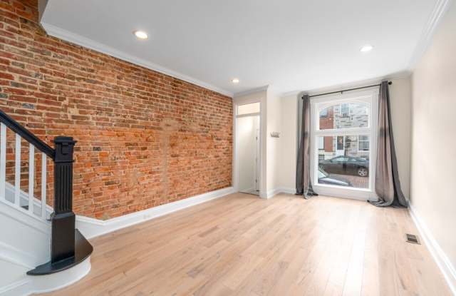 432 S. Robinson St/3 Bedroom, 3 Bath Townhouse in Patterson Park Gallery 4
