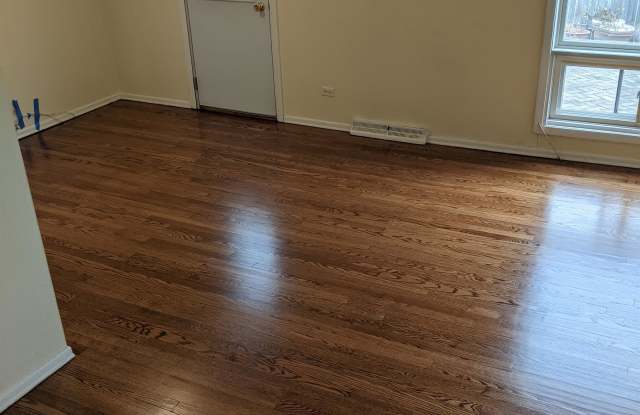822 Skokie Boulevard - EE Gallery 3