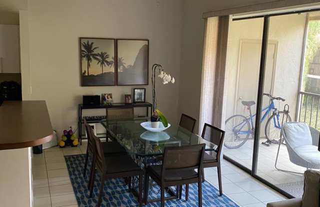 5770 Coach House Circle Gallery 4