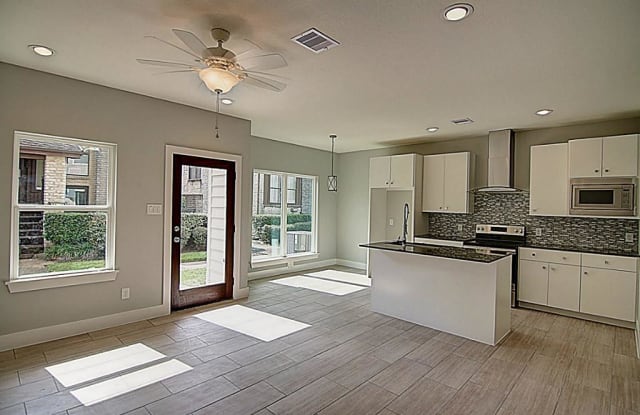 26 Evanston Street - 26 Evanston St, Cloverleaf, TX 77015