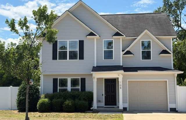 Cute 3 Bedroom Home Nestled in the back of the cul-de-sac photos photos
