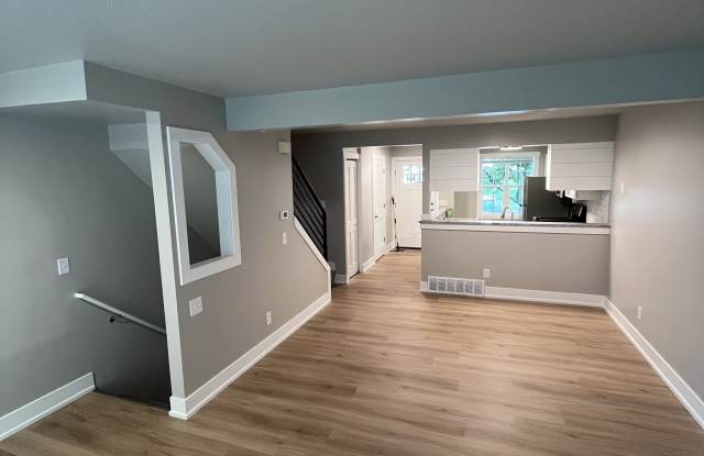 8002 Green Meadow Court Gallery 4