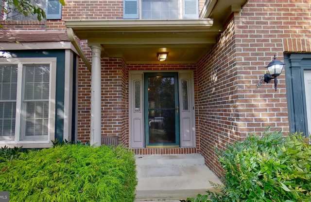 5911 HERRING Court Gallery 4