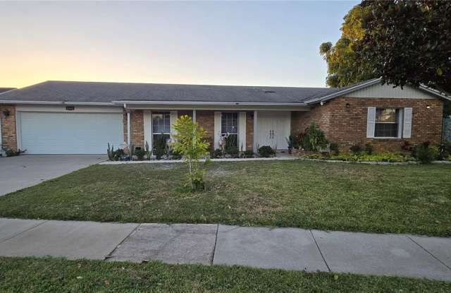 6104 BONNIE BROOK BOULEVARD - 6104 Bonnie Brook Boulevard, Oak Ridge, FL 32809