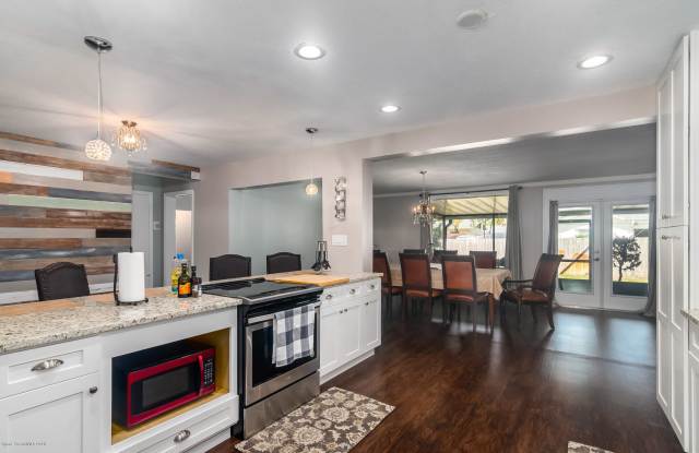 112 Highview Drive Gallery 2