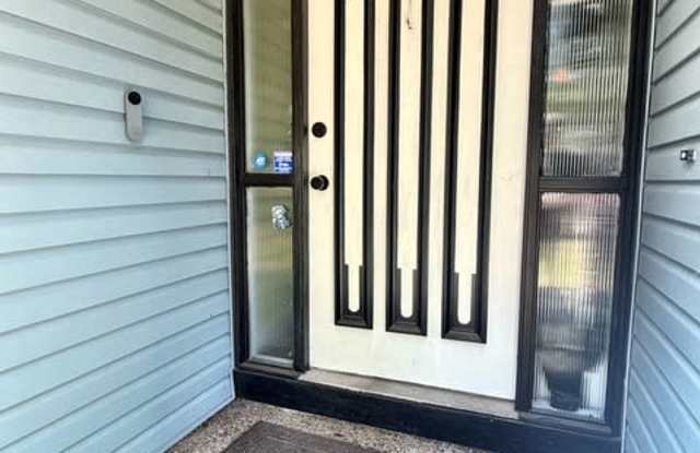 716 Parkway Court Northeast Gallery 3