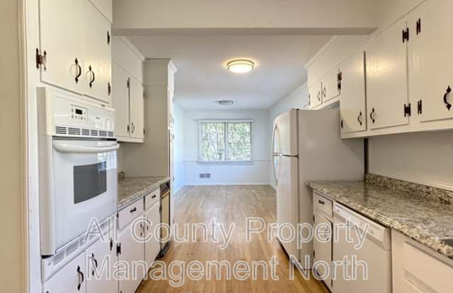 1273 Becket Dr. NE Gallery 2