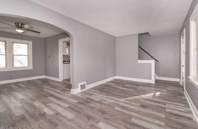 4520 Kenmore Avenue Gallery 3