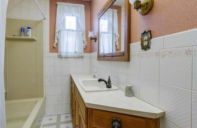 583 North Cypress Street - 1 - 583 North Cypress Street, St. Paul, MN 55106