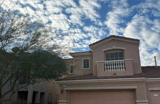 Backyard to the mountains! Gated, private parking photos photos