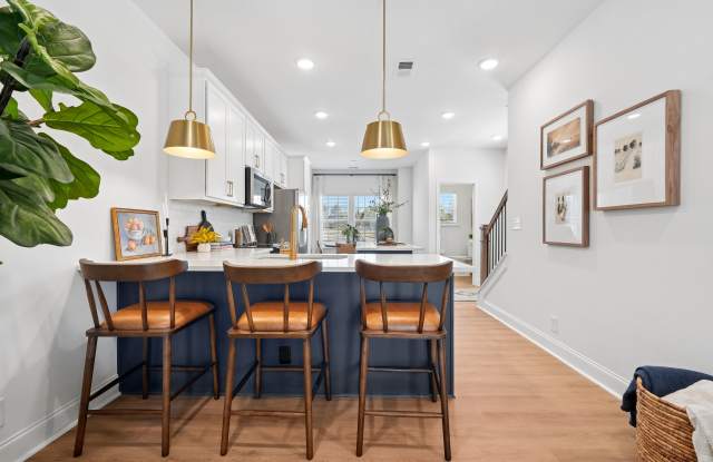 Groves Townhomes Gallery 3