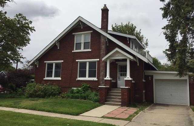 504 CLINTON Avenue Gallery 3