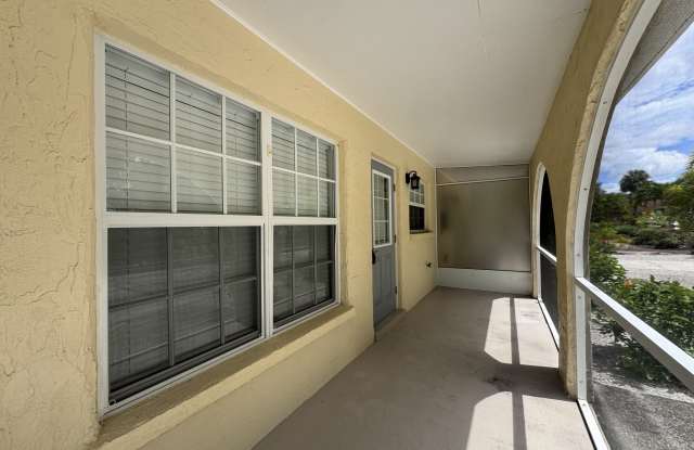 420 Palmetto Ct.  Unit C Gallery 3