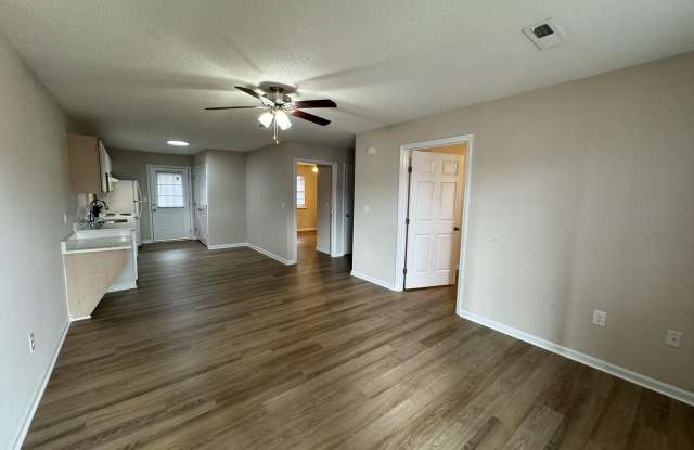 2215 Hurt Drive Gallery 3