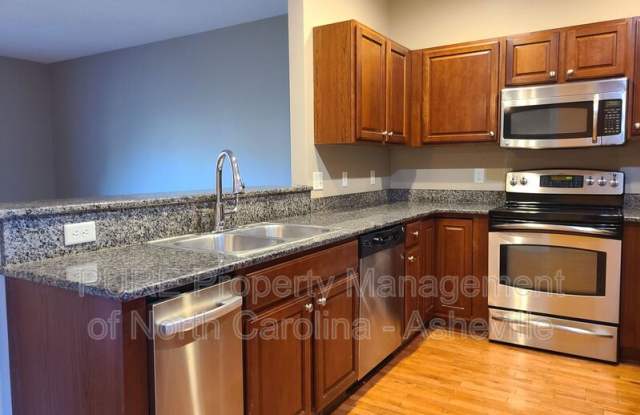 40 Foxden Dr - 40 Foxden Drive, Henderson County, NC 28732