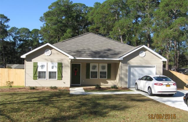 613 40th Street East Gallery 1