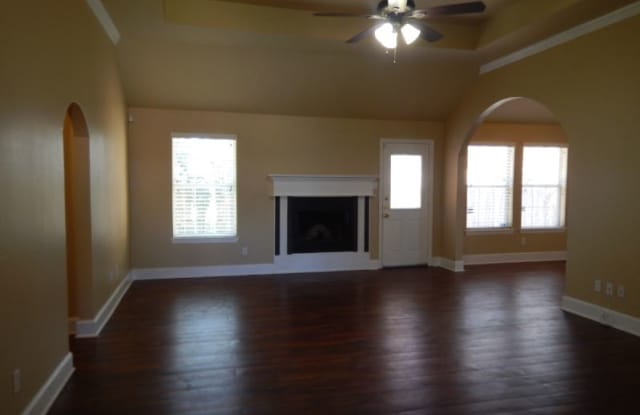 309 Wood Rose Dr - 309 Wood Rose Dr, Fort Worth, TX 76111