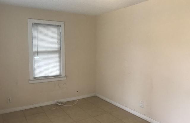 3207 E Ellicott St Gallery 2