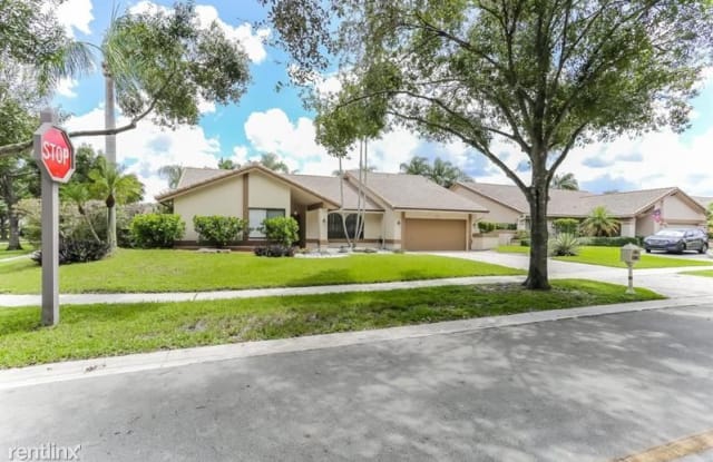 10700 NW 4th St - 10700 Northwest 4th Street, Plantation, FL 33324