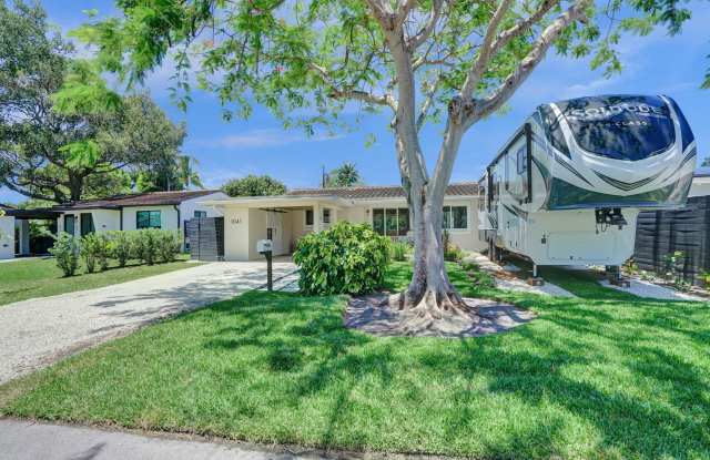 1041 SW 32ND Street photos photos