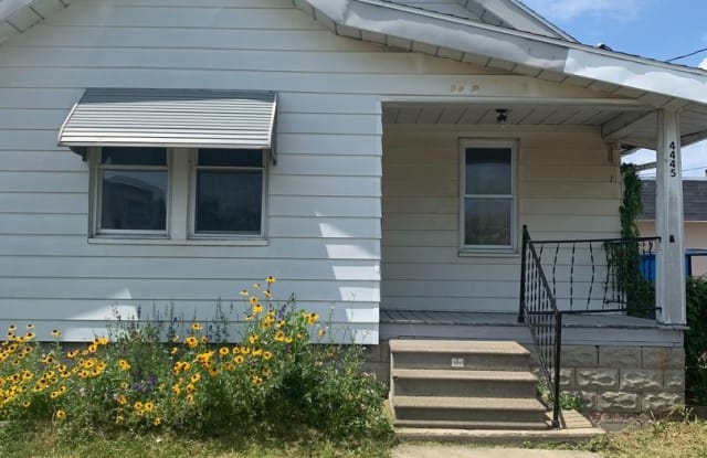 4445 Bennett Rd - 4445 Bennett Road, Toledo, OH 43612