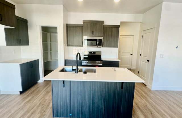 5649 South Aaron Lane - 1 photos photos