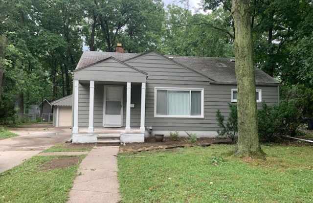 Spacious 4 Bed / 2 Bath Home with Large Basement photos photos