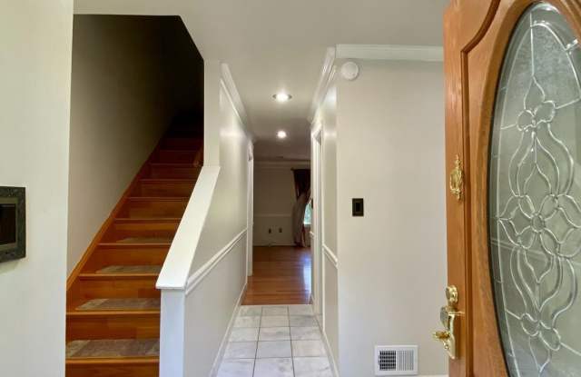 8852 CORK COUNTY COURT - 8852 Cork County Court, Burke, VA 22152