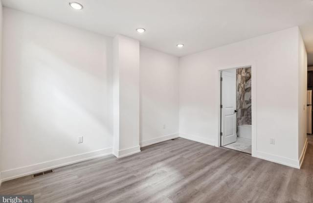 2614 EDGEMONT STREET Gallery 2