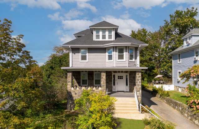 18 Wessels Place - 18 Wessels Place, Byram, CT 06830