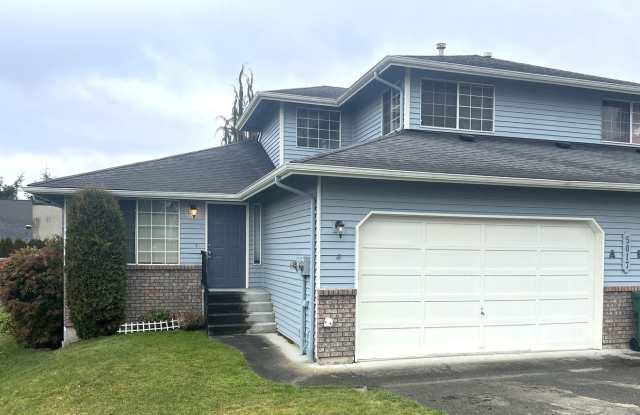South Marysville Duplex - Rent Ready photos photos