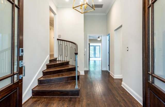 689 Longleaf Drive NE Gallery 3