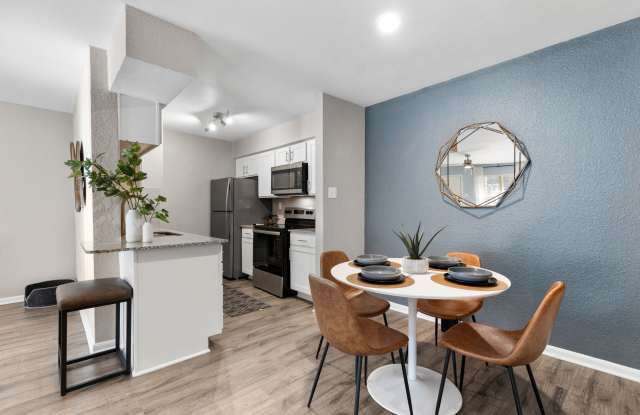 The Abbey at Energy Corridor - Premium Units Gallery 4