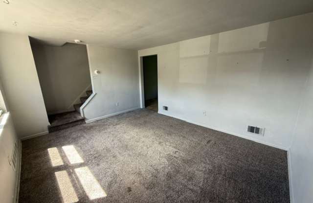2320 Milburn Street- Campbell Gallery 3