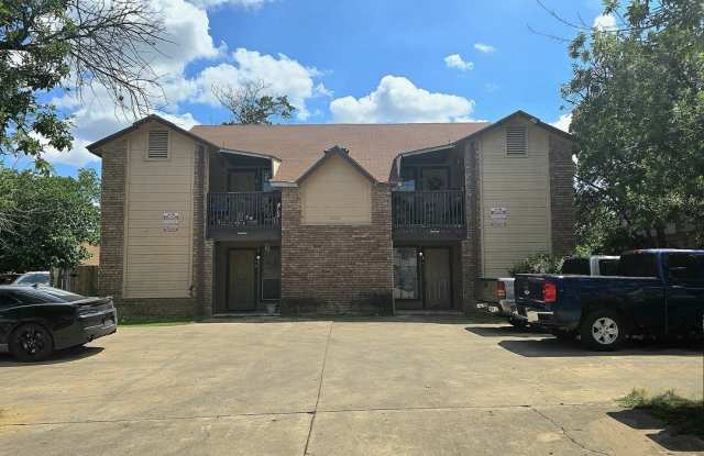 5209 Meadow Field unit: 2 photos photos