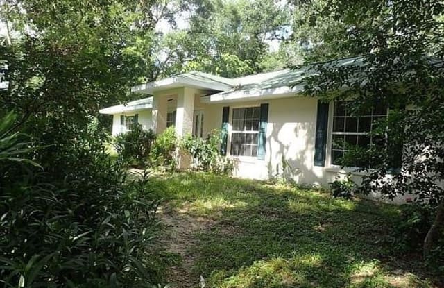 132 N Hawthorne Dr - 132 North Hawthorne Drive, Inglis, FL 34449