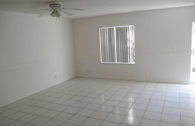 5072 Pine Abbey Drive South Gallery 4