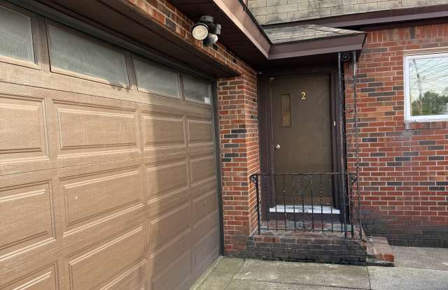 182 Farnham Avenue Gallery 3