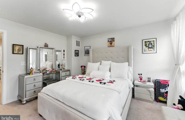 406 HONEYBERRY LANE photos photos