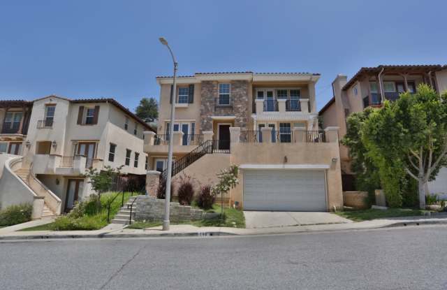 705 S Avenue 61 - 705 E Avenue 61, Los Angeles, CA 90042