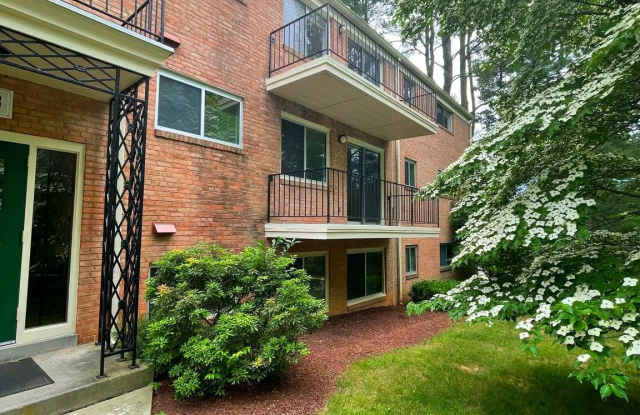 10518 WEYMOUTH STREET photos photos