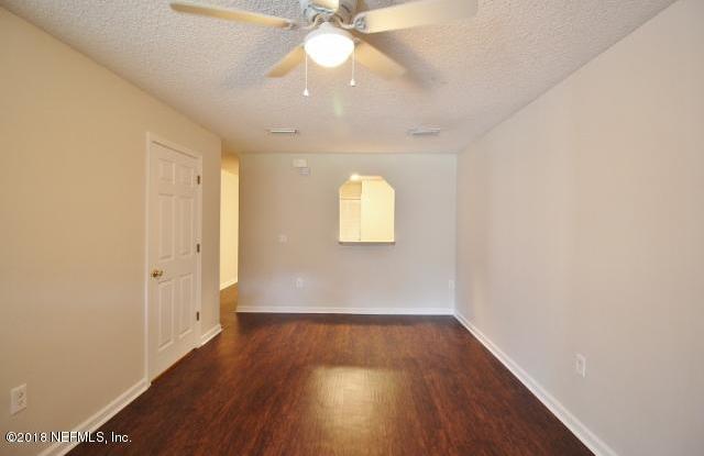 8432 MCGIRTS VILLAGE LN Gallery 3