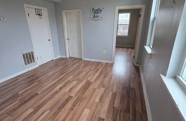 2017 Orthodox Street Apt#4 Gallery 2