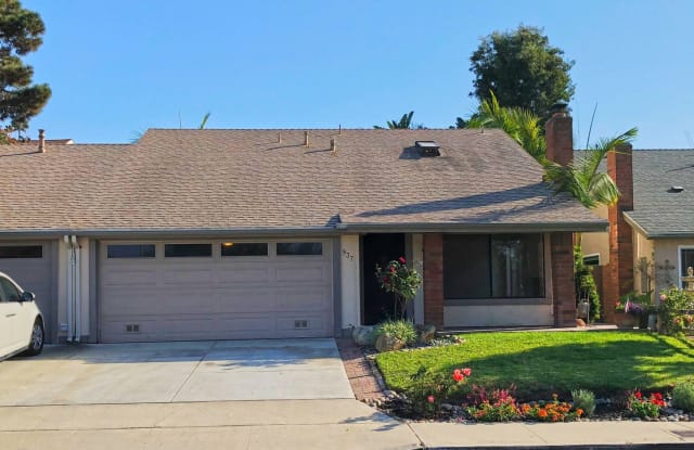 937 Woodgrove Drive - 937 Woodgrove Drive, Encinitas, CA 92007