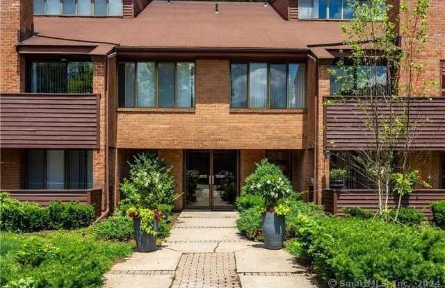 25 Stanley Street - 25 Stanley Street, West Hartford, CT 06107